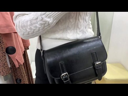 ❤️ Publiekelijke masturbatie van jonge teef FeralBerry met een dildo in de paskamer ❌ Super sex at us nl.xxxpornolive.ru ️❤