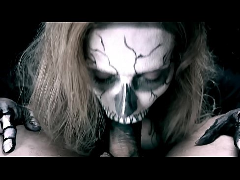 ❤️ Demon girl zuigt pik met haar zwarte mond en slikt sperma. ❌ Super sex at us nl.xxxpornolive.ru ️❤